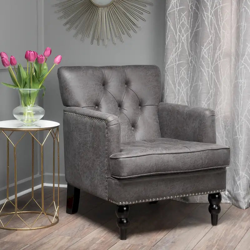 Fauteuil Club Capitonnage Boutonné et Clouté