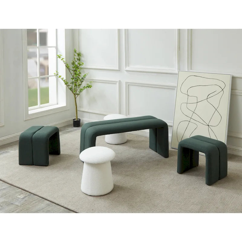 Bancs et poufs modernes rembourrés — Comprend quatre bancs
